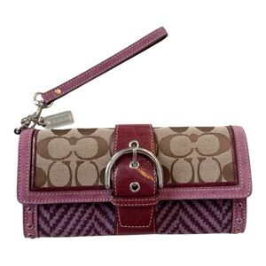 Vintage Coach Purple Cloth Clutch/Wallet.‎